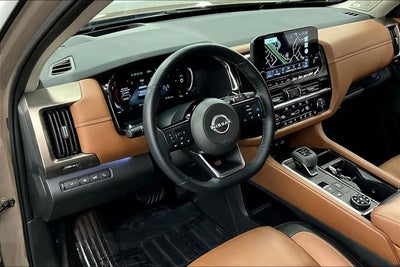 2023 Nissan Pathfinder Platinum