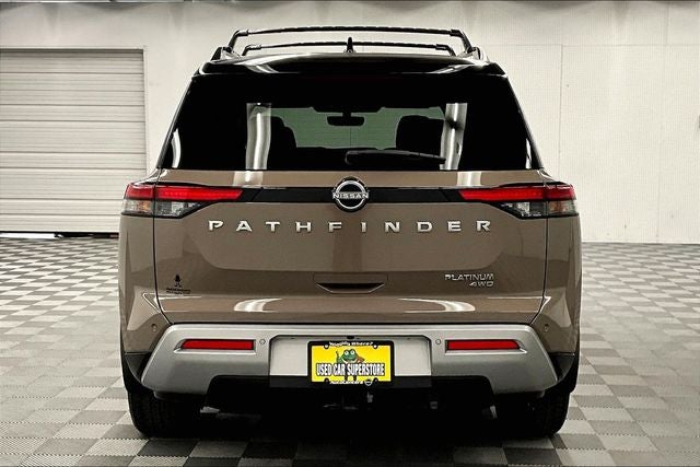 2023 Nissan Pathfinder Platinum