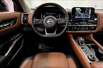 2023 Nissan Pathfinder Platinum