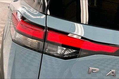 2026 Nissan Pathfinder Platinum 4WD - Accent, Captain Chairs, Lighting, Cargo Pkgs