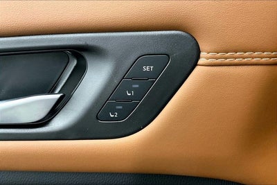 2026 Nissan Pathfinder Platinum 4WD - Accent, Captain Chairs, Lighting, Cargo Pkgs