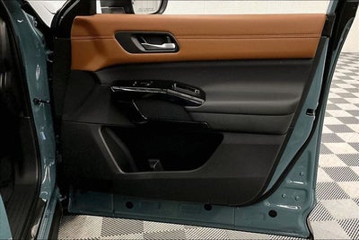 2026 Nissan Pathfinder Platinum 4WD - Accent, Captain Chairs, Lighting, Cargo Pkgs