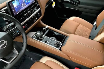 2026 Nissan Pathfinder Platinum 4WD - Accent, Captain Chairs, Lighting, Cargo Pkgs