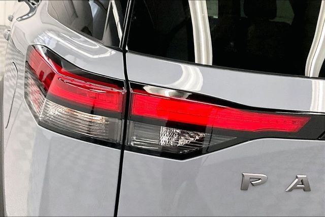 2026 Nissan Pathfinder Platinum 4WD - Captain Chairs, Accent, Cargo, Lighting Pkgs