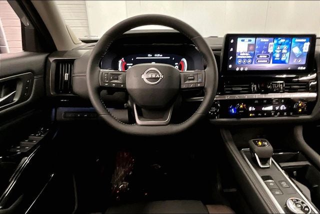 2026 Nissan Pathfinder Platinum 4WD - Captain Chairs, Accent, Cargo, Lighting Pkgs