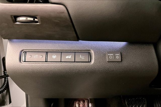 2026 Nissan Pathfinder Platinum 4WD - Captain Chairs, Accent, Cargo, Lighting Pkgs