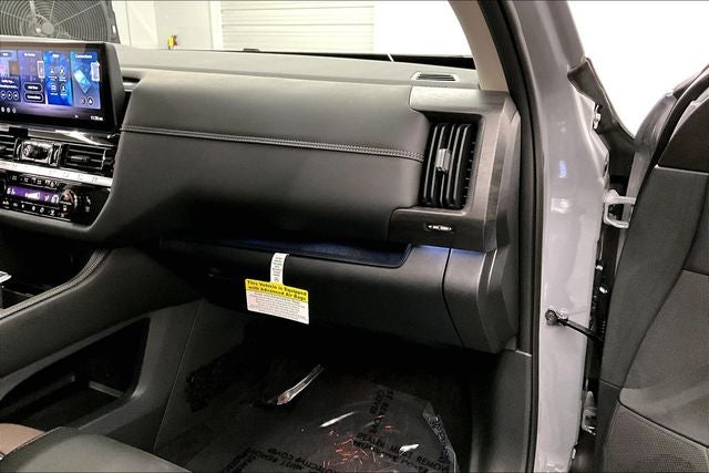 2026 Nissan Pathfinder Platinum 4WD - Captain Chairs, Accent, Cargo, Lighting Pkgs