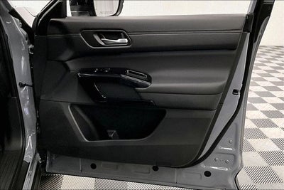 2026 Nissan Pathfinder Platinum 4WD - Captain Chairs, Accent, Cargo, Lighting Pkgs