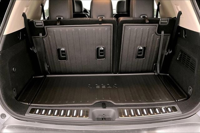 2026 Nissan Pathfinder Platinum 4WD - Captain Chairs, Accent, Cargo, Lighting Pkgs