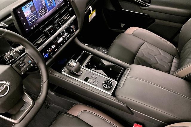 2026 Nissan Pathfinder Platinum 4WD - Captain Chairs, Accent, Cargo, Lighting Pkgs