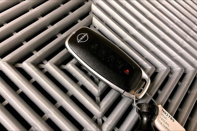 2026 Nissan Pathfinder Platinum 4WD - Accent, Captain Chairs, Lighting, Cargo Pkgs