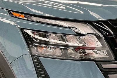 2026 Nissan Pathfinder Platinum 4WD - Accent, Captain Chairs, Lighting, Cargo Pkgs