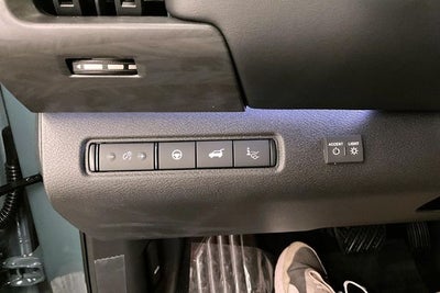 2026 Nissan Pathfinder Platinum 4WD - Accent, Captain Chairs, Lighting, Cargo Pkgs