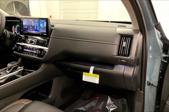 2026 Nissan Pathfinder Platinum 4WD - Accent, Captain Chairs, Lighting, Cargo Pkgs