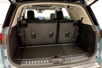 2026 Nissan Pathfinder Platinum 4WD - Accent, Captain Chairs, Lighting, Cargo Pkgs