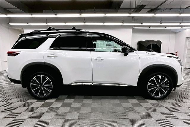 2026 Nissan Pathfinder Platinum 4WD - Lighting, Accent, Captain Chairs, Cargo Pkgs