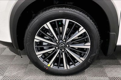 2026 Nissan Pathfinder Platinum 4WD - Captain Chairs and Cargo Packages