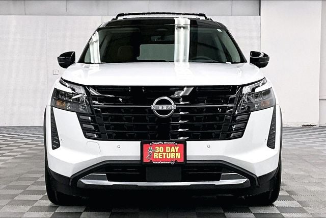 2026 Nissan Pathfinder Platinum 4WD - Captain Chairs and Cargo Packages