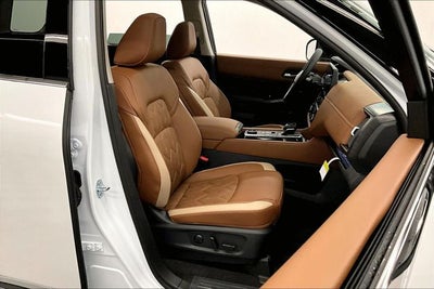 2026 Nissan Pathfinder Platinum 4WD - Captain Chairs and Cargo Packages