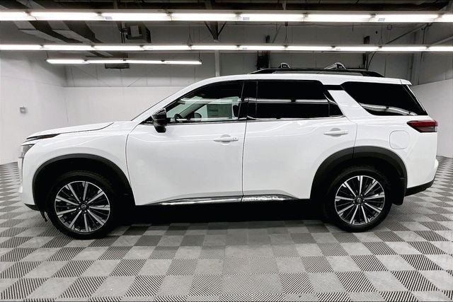 2026 Nissan Pathfinder Platinum 4WD - Captain Chairs, Accent, Cargo, Lighting Pkgs