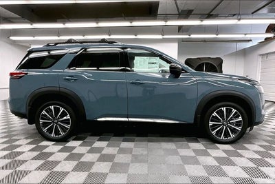 2026 Nissan Pathfinder Platinum 4WD - Captain Chairs, Accent, Lighting, Cargo Pkgs