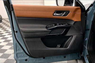 2026 Nissan Pathfinder Platinum 4WD - Captain Chairs, Accent, Lighting, Cargo Pkgs