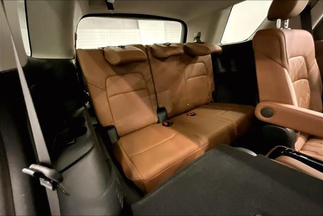 2026 Nissan Pathfinder Platinum 4WD - Captain Chairs, Accent, Lighting, Cargo Pkgs