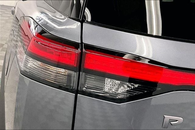 2026 Nissan Pathfinder Platinum 4WD - Captain Chairs and Cargo Packages