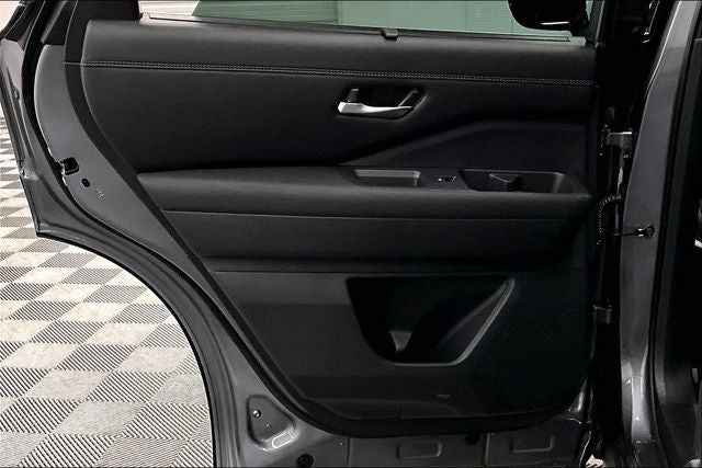 2026 Nissan Pathfinder Platinum 4WD - Captain Chairs and Cargo Packages