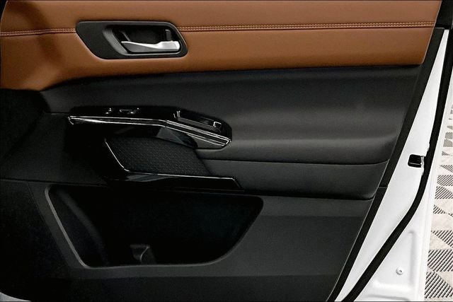 2026 Nissan Pathfinder Platinum 4WD - Captain Chairs - Accent, Cargo Pkgs