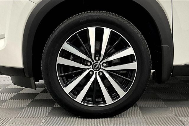 2023 Nissan Pathfinder Platinum 4x4 - Pano Roof - Htd/Cooled Leather - 20'' Wheels