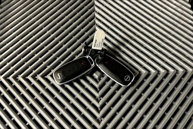 2023 Nissan Pathfinder Platinum 4x4 - Pano Roof - Htd/Cooled Leather - 20'' Wheels