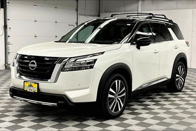 2023 Nissan Pathfinder Platinum 4x4 - Pano Roof - Htd/Cooled Leather - 20'' Wheels