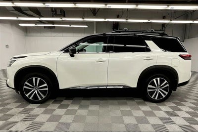 2023 Nissan Pathfinder Platinum 4x4 - Pano Roof - Htd/Cooled Leather - 20'' Wheels