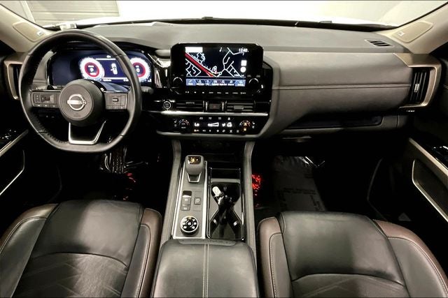 2023 Nissan Pathfinder Platinum 4x4 - Pano Roof - Htd/Cooled Leather - 20'' Wheels