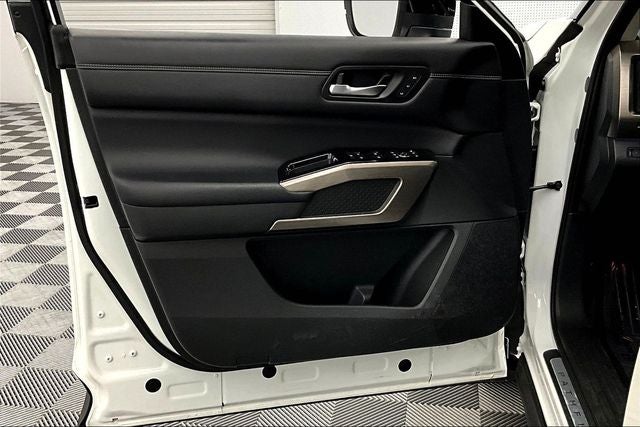 2023 Nissan Pathfinder Platinum 4x4 - Pano Roof - Htd/Cooled Leather - 20'' Wheels