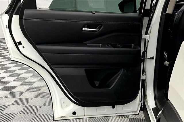 2023 Nissan Pathfinder Platinum 4x4 - Pano Roof - Htd/Cooled Leather - 20'' Wheels