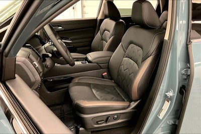 2026 Nissan Pathfinder Platinum 4WD - Captain Chairs and Cargo Packages