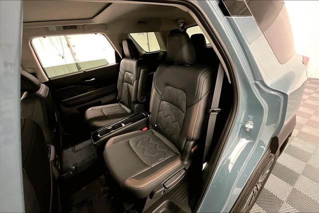 2026 Nissan Pathfinder Platinum 4WD - Captain Chairs and Cargo Packages