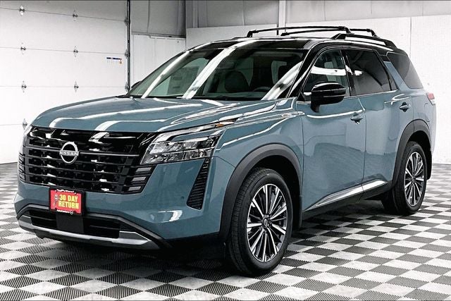 2026 Nissan Pathfinder Platinum 4WD - Captain Chairs and Cargo Packages