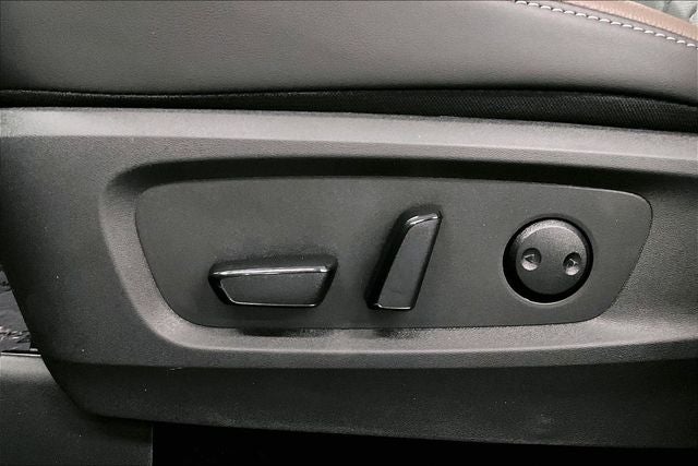 2026 Nissan Pathfinder Platinum 4WD - Captain Chairs and Cargo Packages