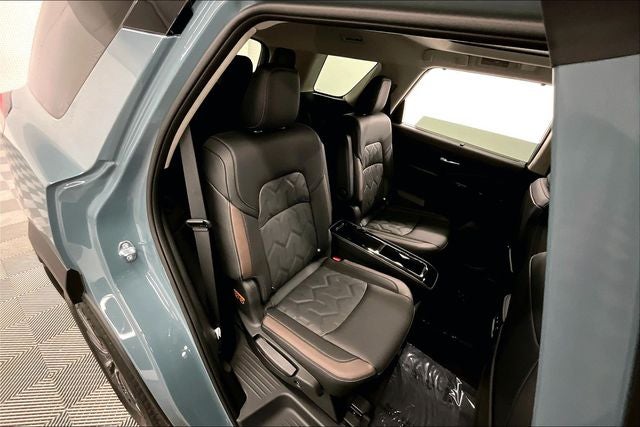 2026 Nissan Pathfinder Platinum 4WD - Captain Chairs and Cargo Packages