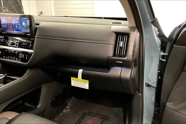 2026 Nissan Pathfinder Platinum 4WD - Captain Chairs and Cargo Packages