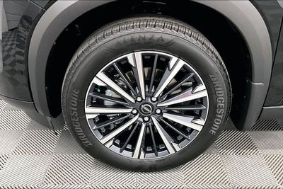 2026 Nissan Pathfinder Platinum 4WD - Captain Chairs, Accent, Lighting, Cargo Pkgs