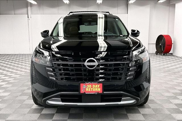 2026 Nissan Pathfinder Platinum 4WD - Captain Chairs, Accent, Lighting, Cargo Pkgs