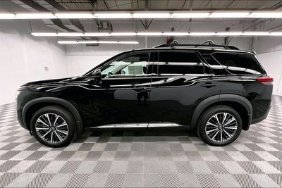 2026 Nissan Pathfinder Platinum 4WD - Captain Chairs, Accent, Lighting, Cargo Pkgs