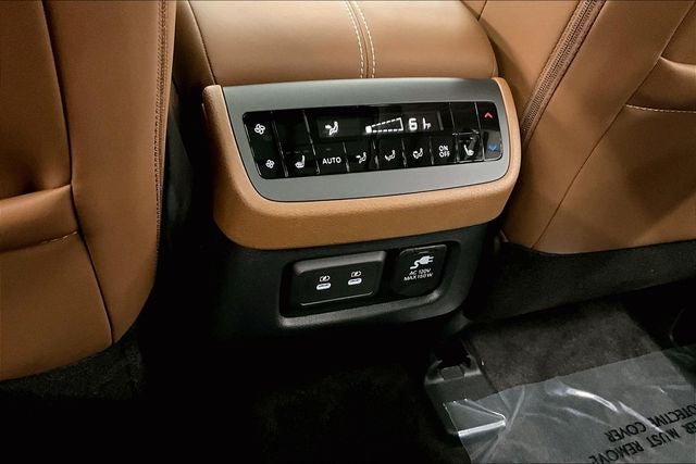 2026 Nissan Pathfinder Platinum 4WD - Captain Chairs, Accent, Lighting, Cargo Pkgs