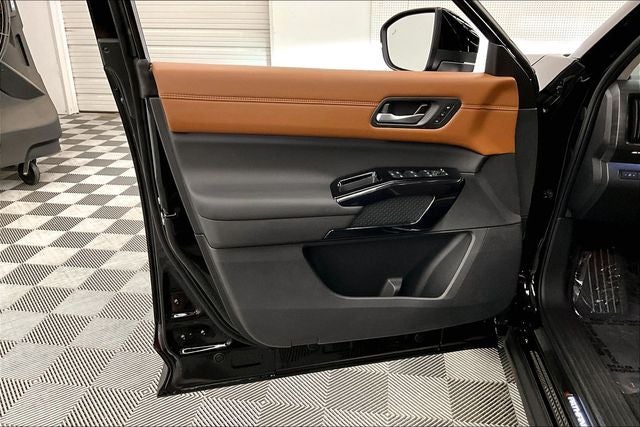 2026 Nissan Pathfinder Platinum 4WD - Captain Chairs, Accent, Lighting, Cargo Pkgs