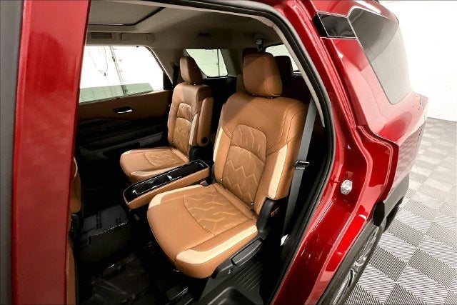2026 Nissan Pathfinder Platinum 4WD - Captain Chairs, Accent, Cargo, Lighting Pkgs