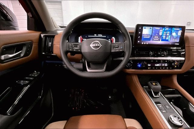 2026 Nissan Pathfinder Platinum 4WD - Captain Chairs, Accent, Cargo, Lighting Pkgs